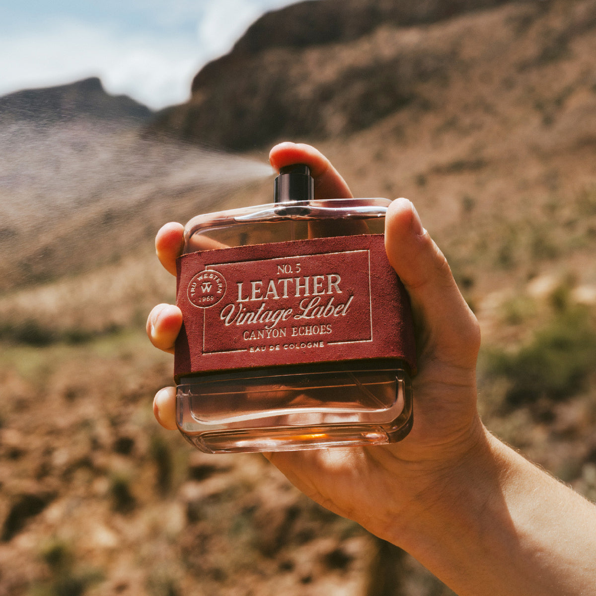 No. 5 Leather Vintage Label Canyon Echoes