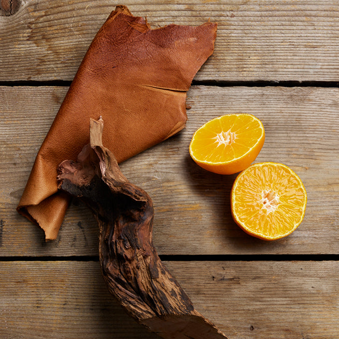 No. 1 Leather Vintage Label Private Reserve Cologne 2mL Sample